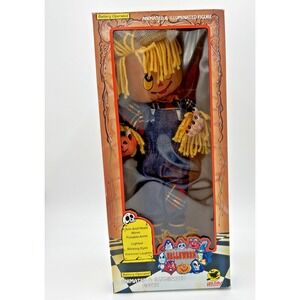 Halloween Holiday Creations Animated & Illuminated Scarecrow (see video) 90s
